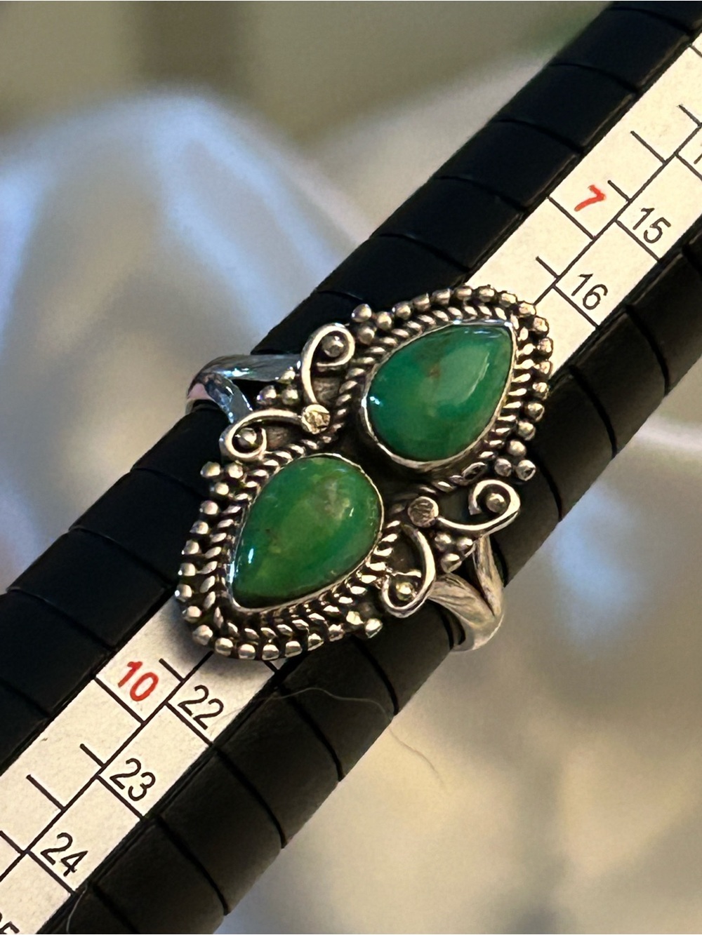 Sterling Silver Green Mojhave Double Teardrop Ring size 8.5 - Picture 2 of 8